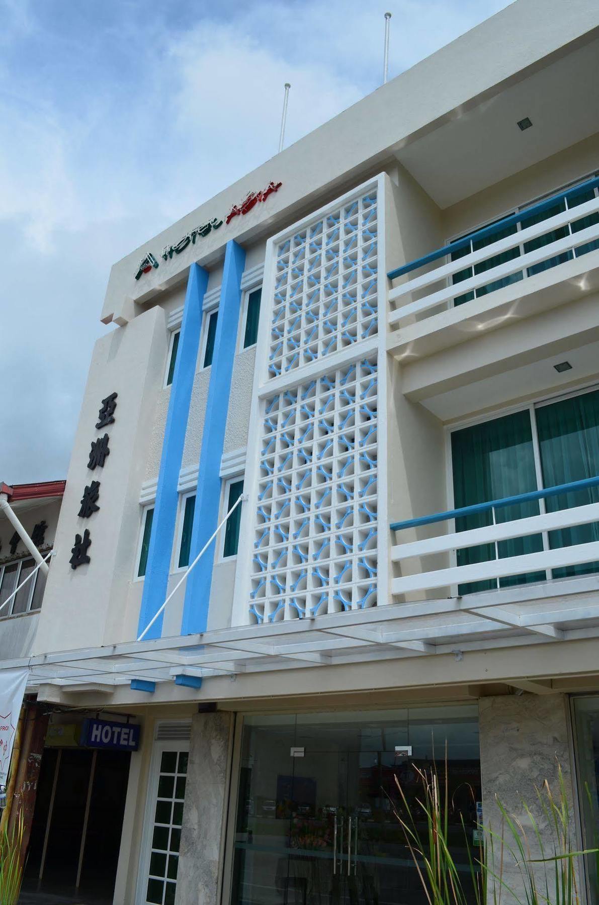 Hotel Asia Kuah Esterno foto