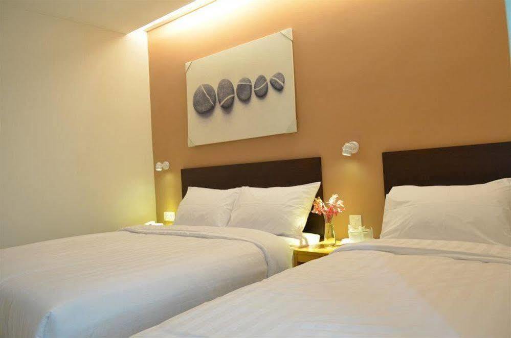 Hotel Asia Kuah Esterno foto